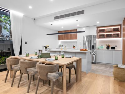12 Rothschild Avenue, Rosebery
