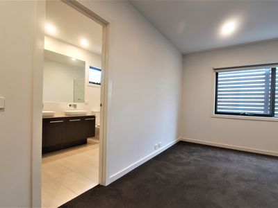16 / 27 Dromana Avenue, Bentleigh East