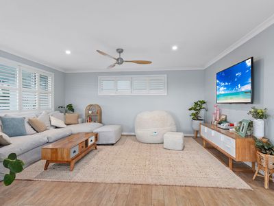 44 Cottesloe Circuit, Red Head