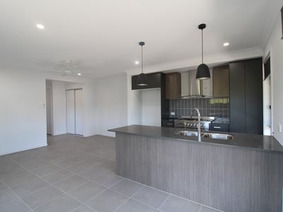 18B Platell St, Logan Reserve