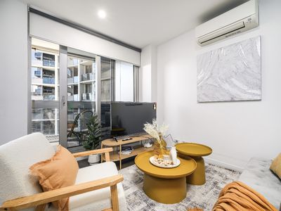 3908 / 38 Rose Lane, Melbourne