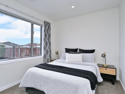 25 Dunstan Crescent, Hornby