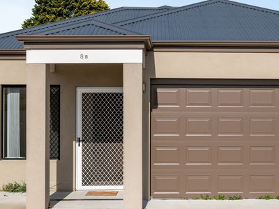 8B Stanmore Ct, Lynwood