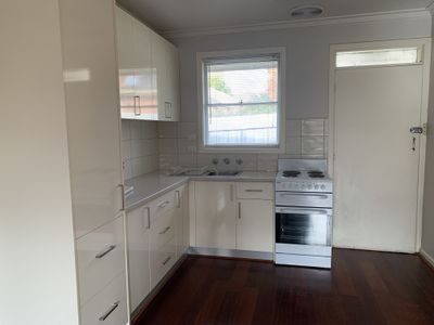 3 / 2 Hagan Court, Belmont