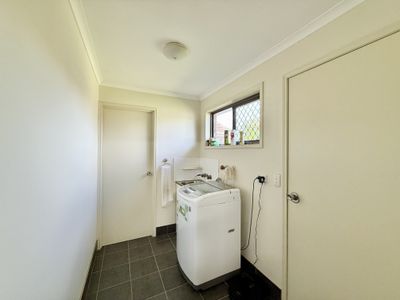 24 South Street, Urangan