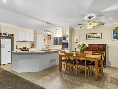 101 Bennetts Road, Mountain River