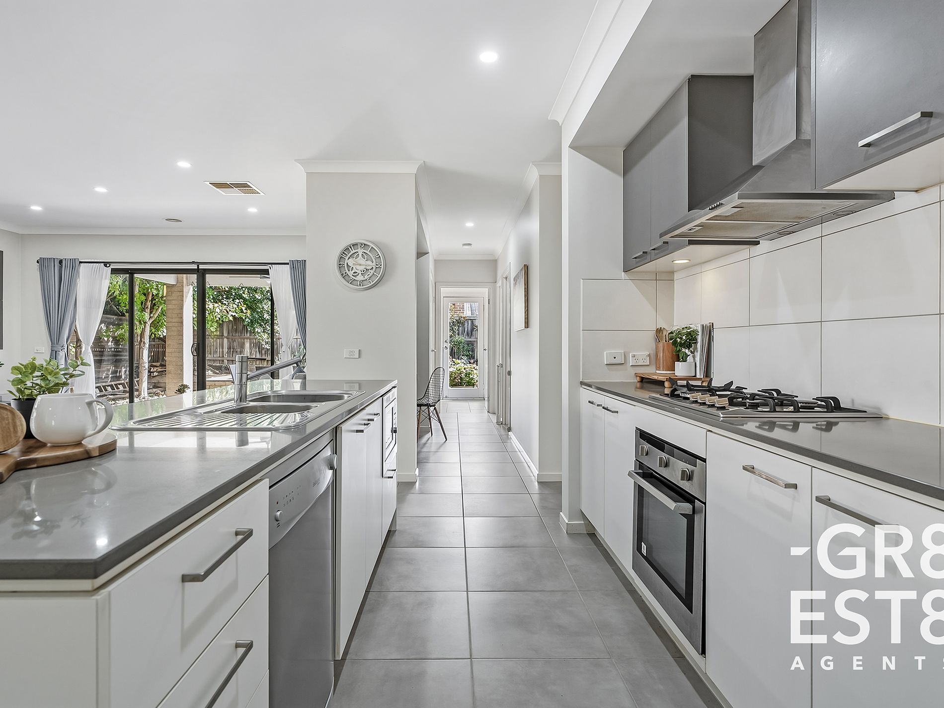 8 John Russell road, Cranbourne West