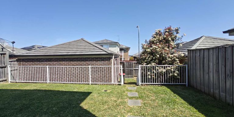 45 Carisbrook Street, North Kellyville