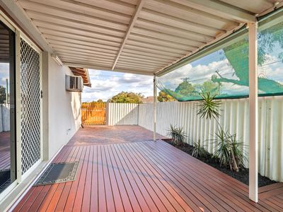 132 Treasure Road, Queens Park