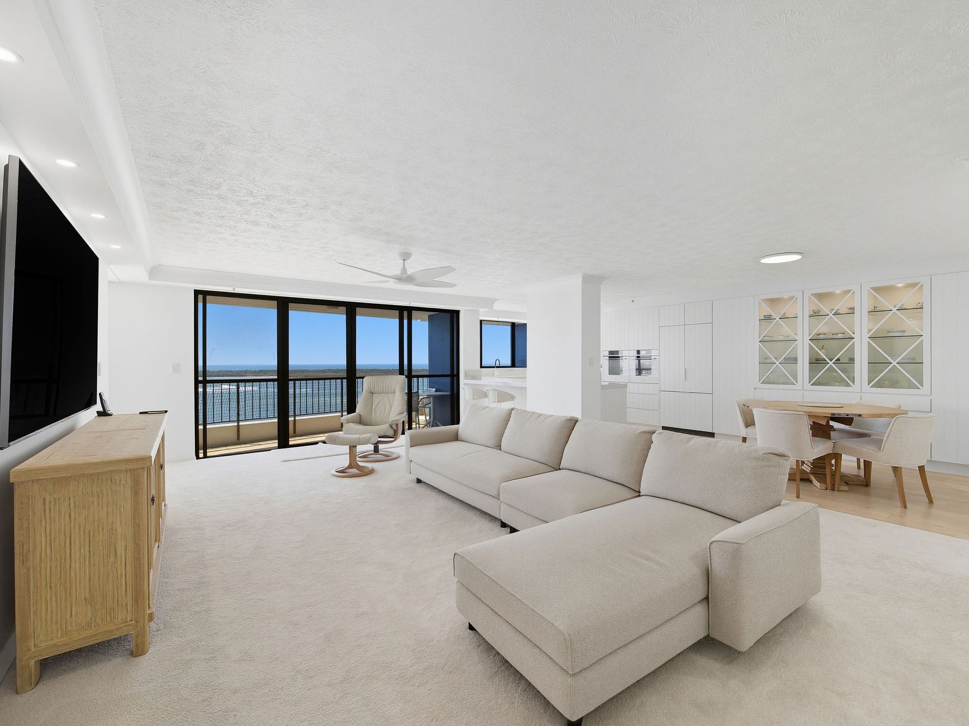 65 / 17 Bayview Street, Runaway Bay