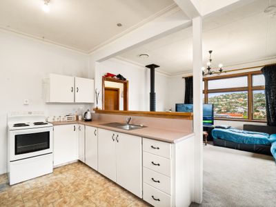 8 Hudson Street, Caversham