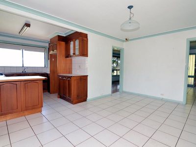 3 Laura Grove, Avondale Heights