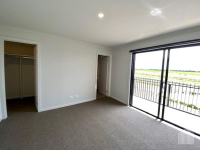 14 Magenta Walk, Tarneit