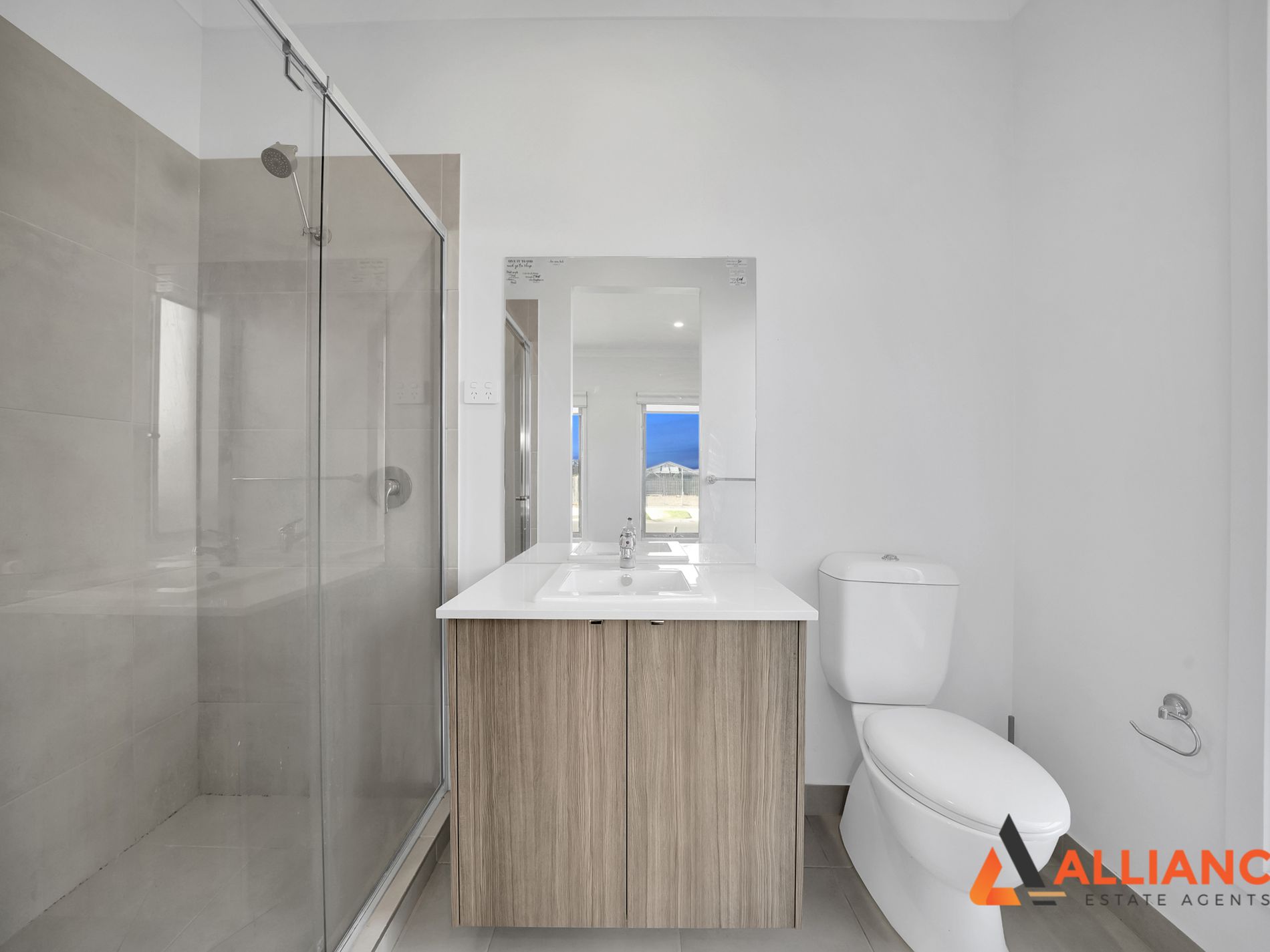 10 Nitre Street, Manor Lakes