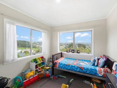 78-80 Waihora Crescent, Waitangirua