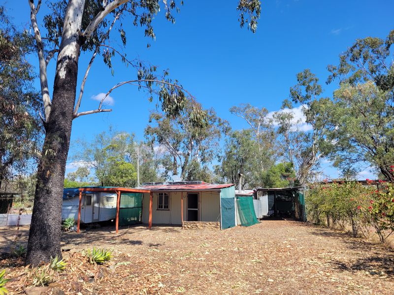 15 WILLOWS ROAD, Willows