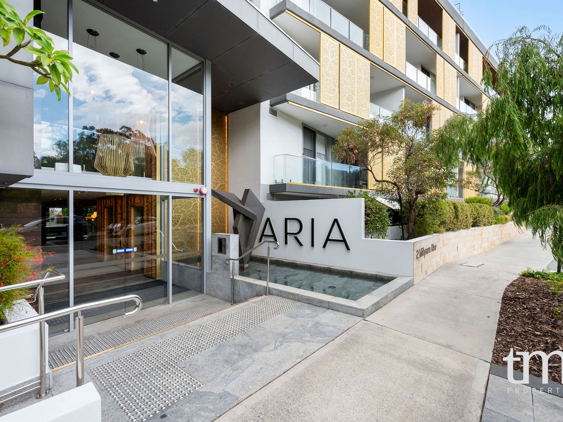 35 / 2 Milyarm Rise, Swanbourne