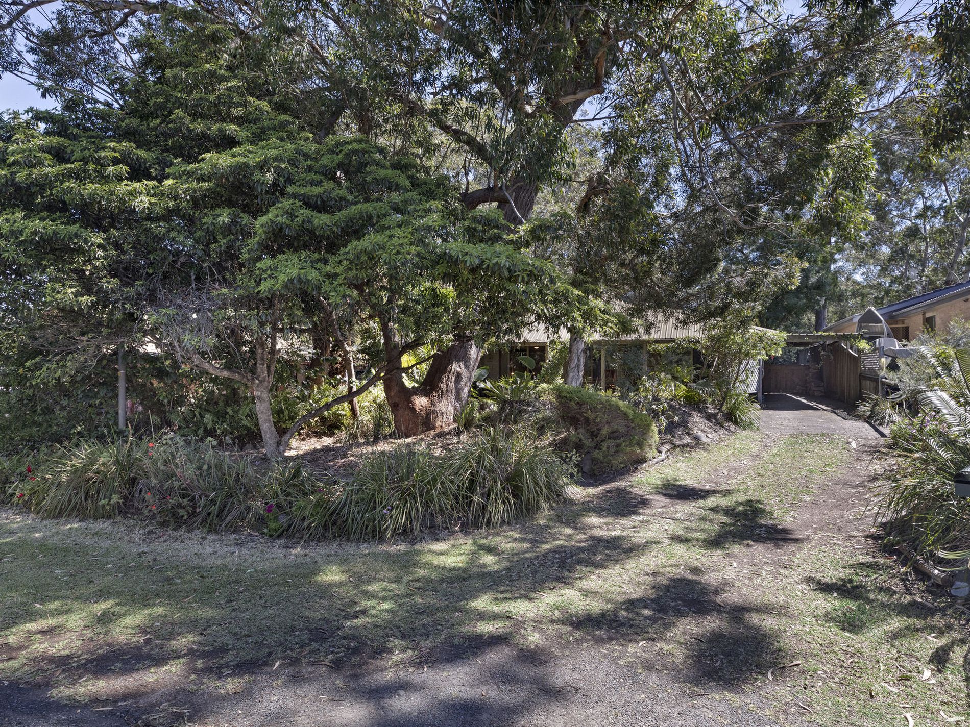 15 Kurrawong Avenue, Hawks Nest