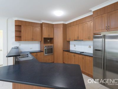 12 Admiral Crescent, Springfield Lakes