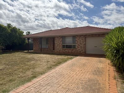 31 Doncaster Avenue, Dubbo