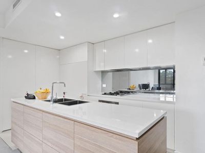 402 / 13 Waterview Drive, Lane Cove