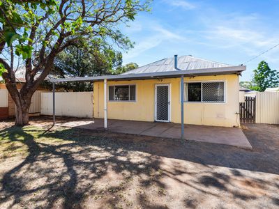 346A Piccadilly Street, West Lamington