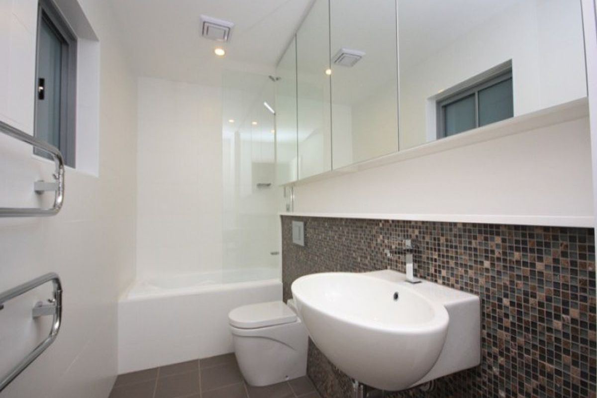 54A Blackwall Point Road, Chiswick