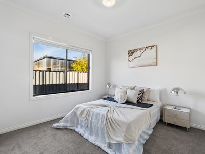 3 Freshet Avenue, Point Cook