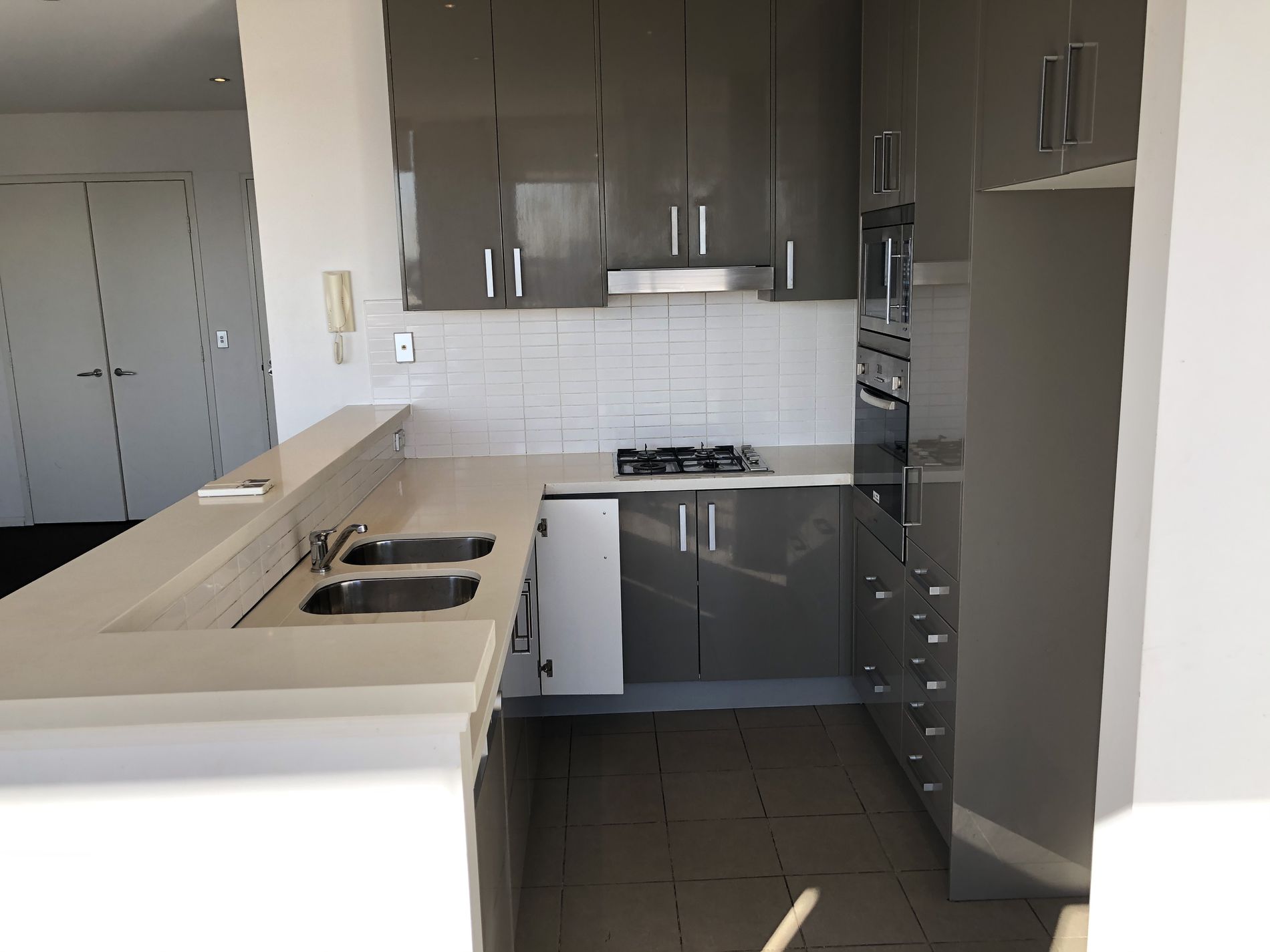 1024 / 6 Spring Street, Rosebery