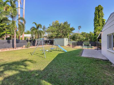 37 Kafcaloudes Crescent, Moulden