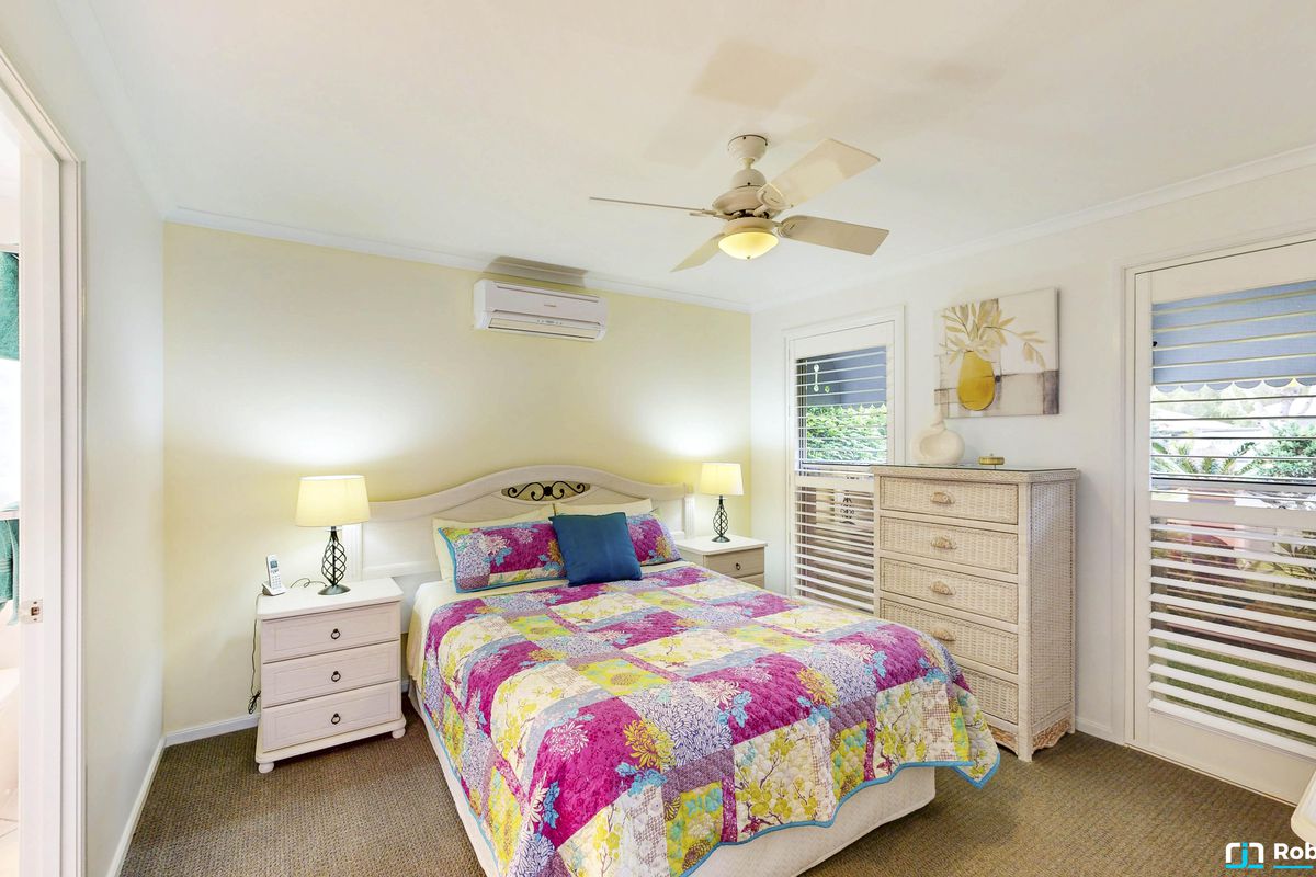 4 Feathertail Court, Tewantin