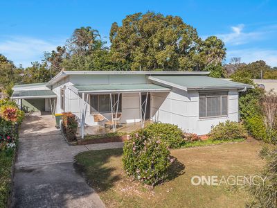 2 Crest Avenue, North Nowra