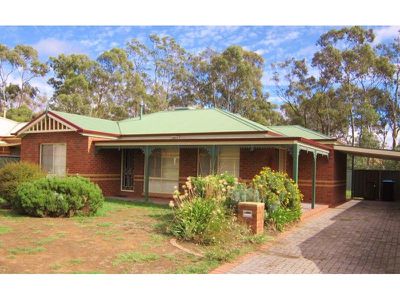14 Jamison Park Drive, Kangaroo Flat