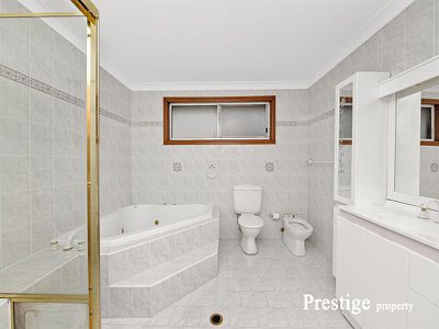 32 Knoll Avenue, Turrella