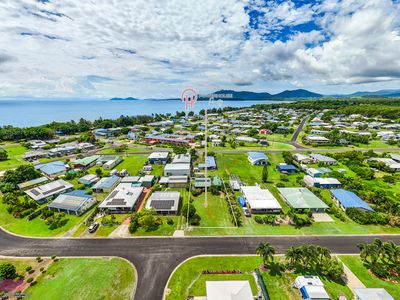 12 TAYLOR STREET, Kurrimine Beach