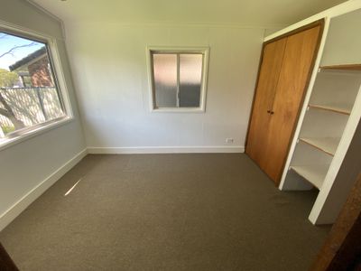 43 Lake Road, Balcolyn
