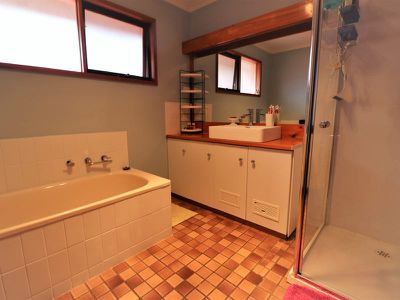 53 Delatite Rd, Seymour