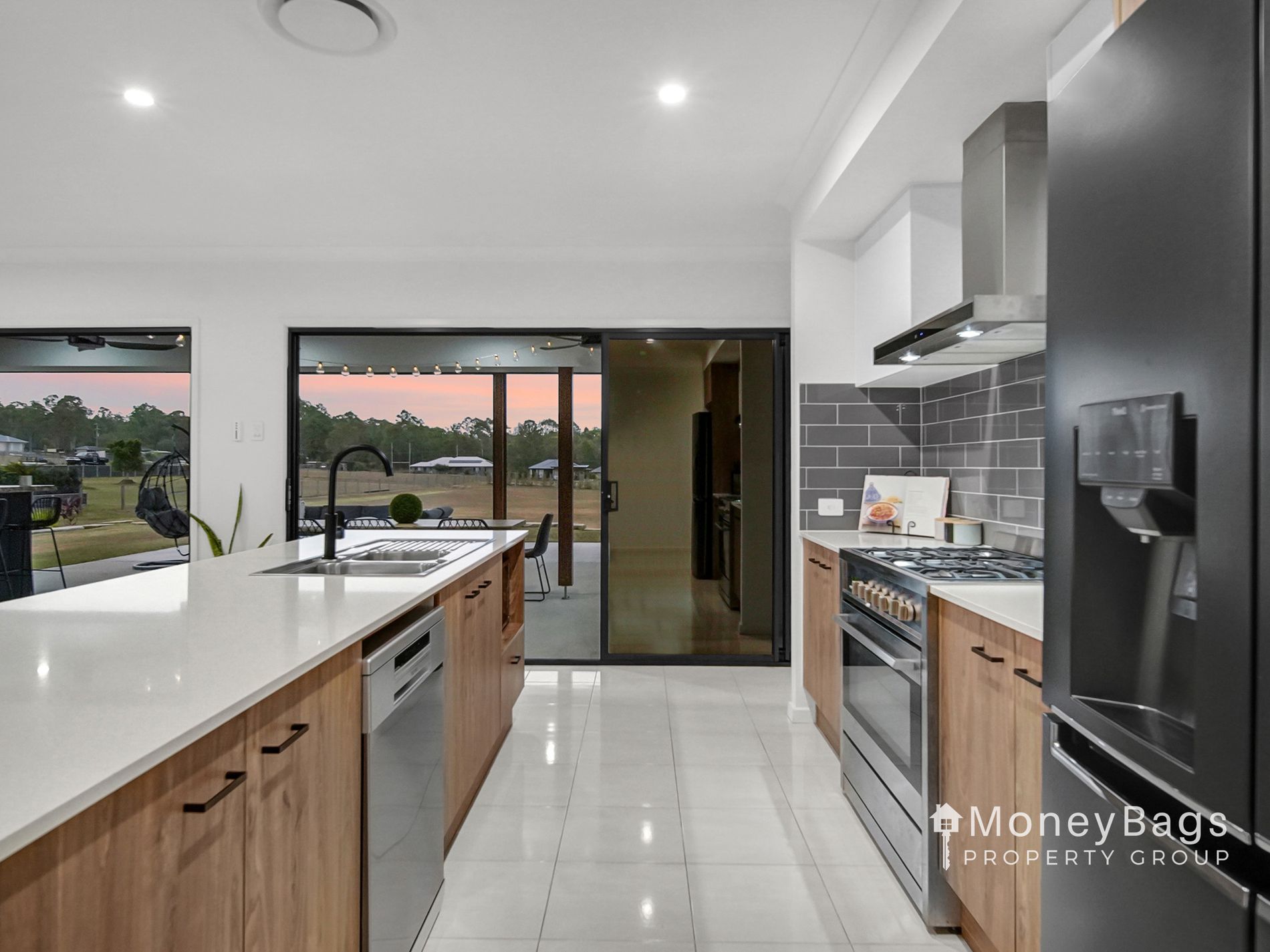 13-17 Winx Court, Riverbend