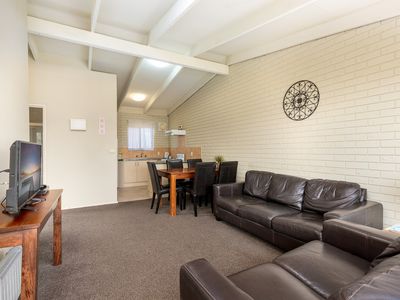 7 / 4 Calendo Court, Merimbula