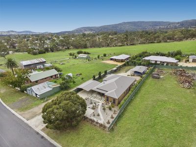32 Binghams Road, Harcourt