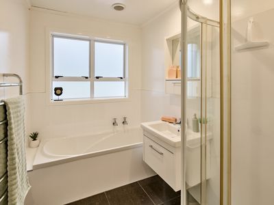 13 Nathan Street, Tawa