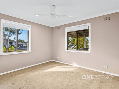 42 Eleebana Crescent, Koonawarra