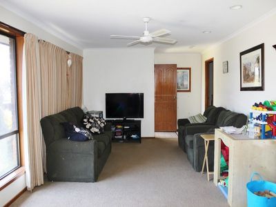 30 William Drive, Kangaroo Flat