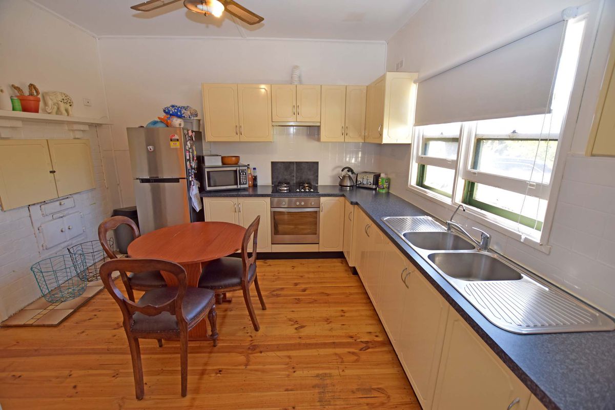 54 Lake Road, Kyabram