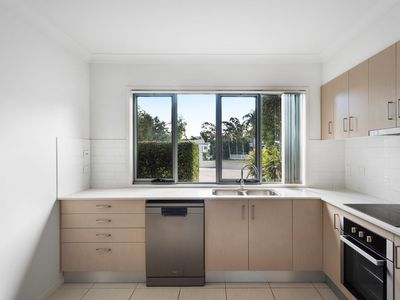 17 / 20 Careel Close, Helensvale