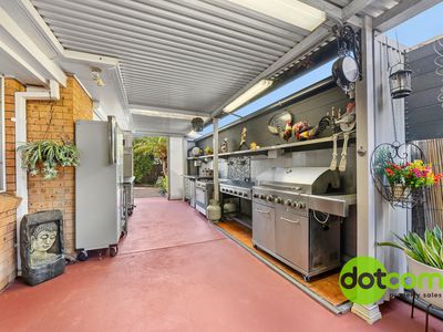 4 Darling Street, Abbotsbury