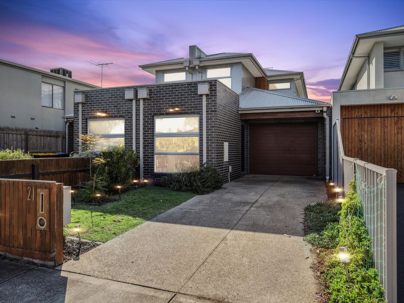 21 BLYTH STREET, Altona