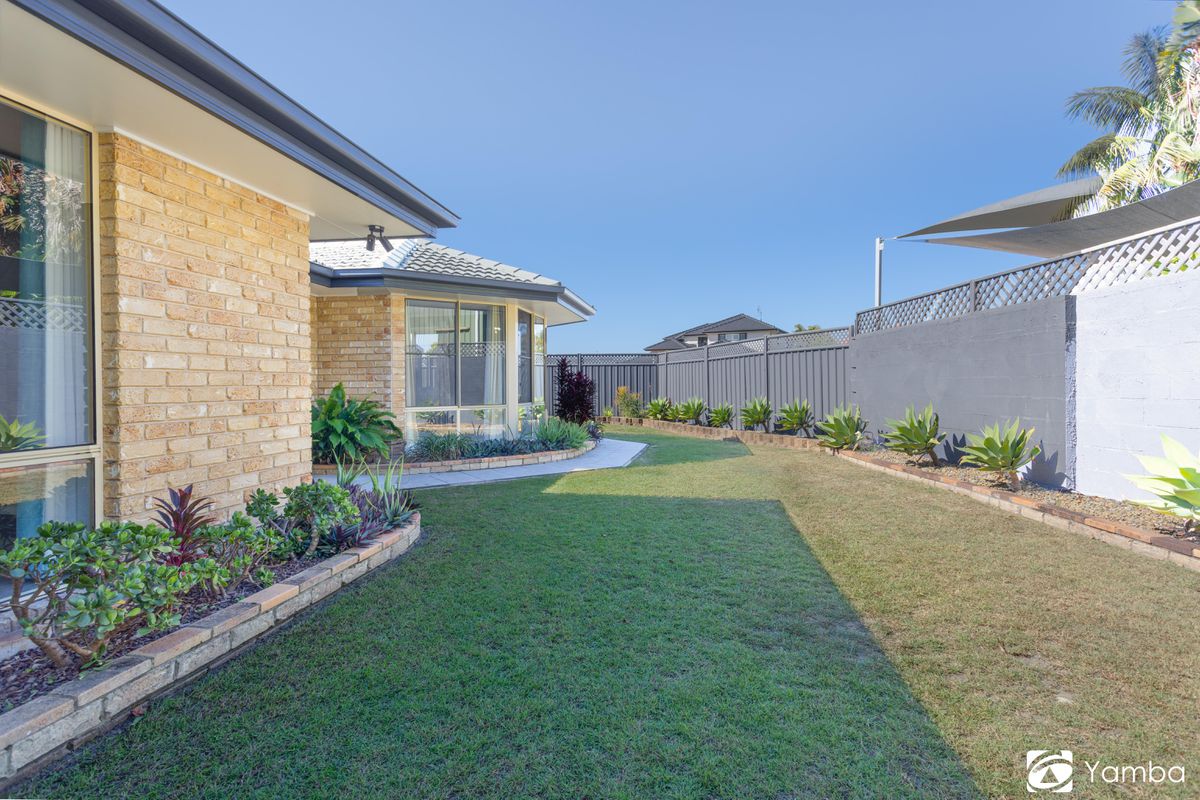4 Edgewater Close, Yamba