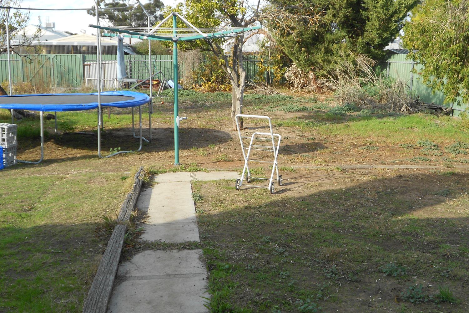 9 Federation Avenue, Horsham