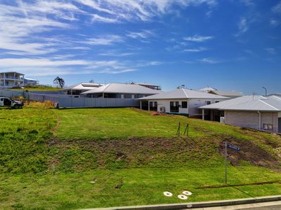 43 Golden Drive, Diamond Beach